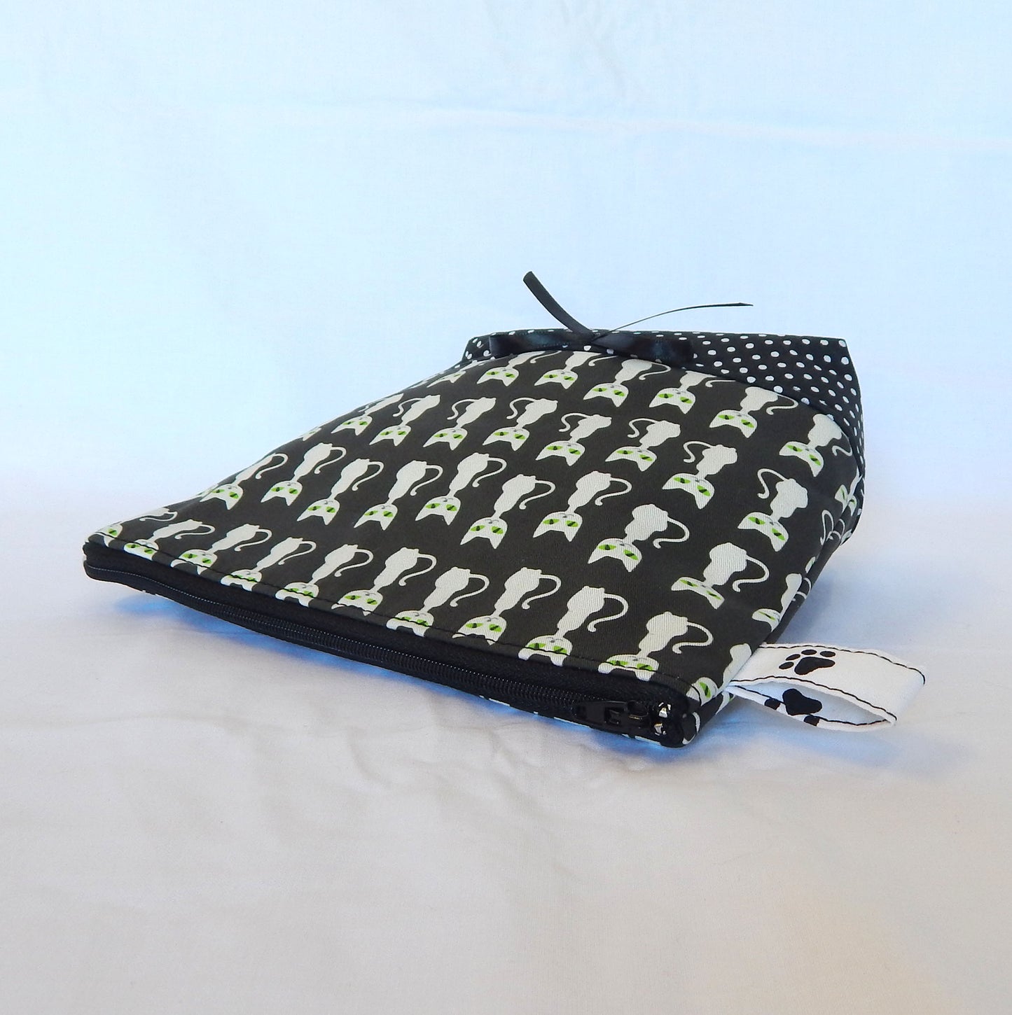 Meowgical Shadows Makeup Bag