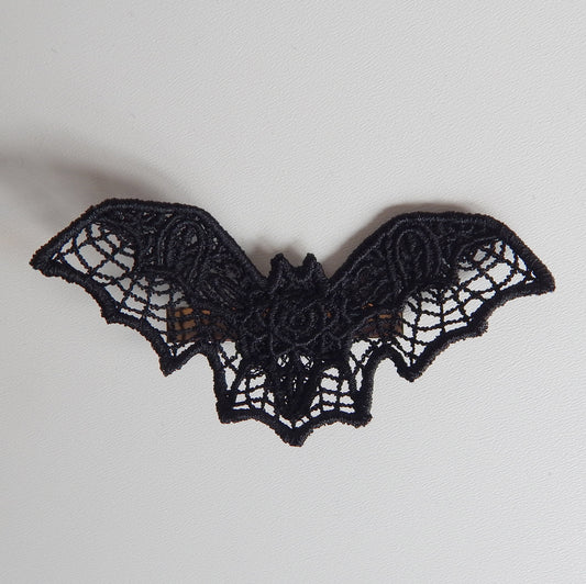Shadowlace Bat Clip