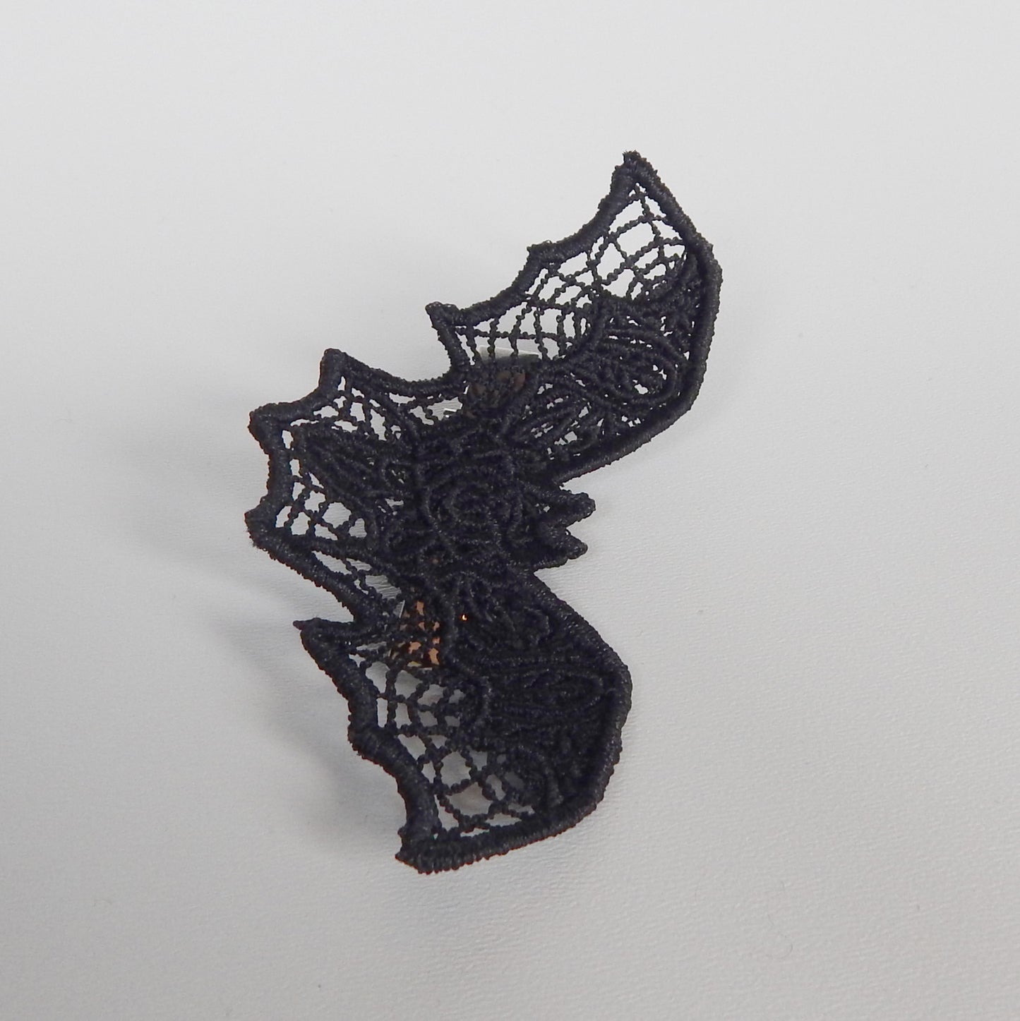 Shadowlace Bat Clip