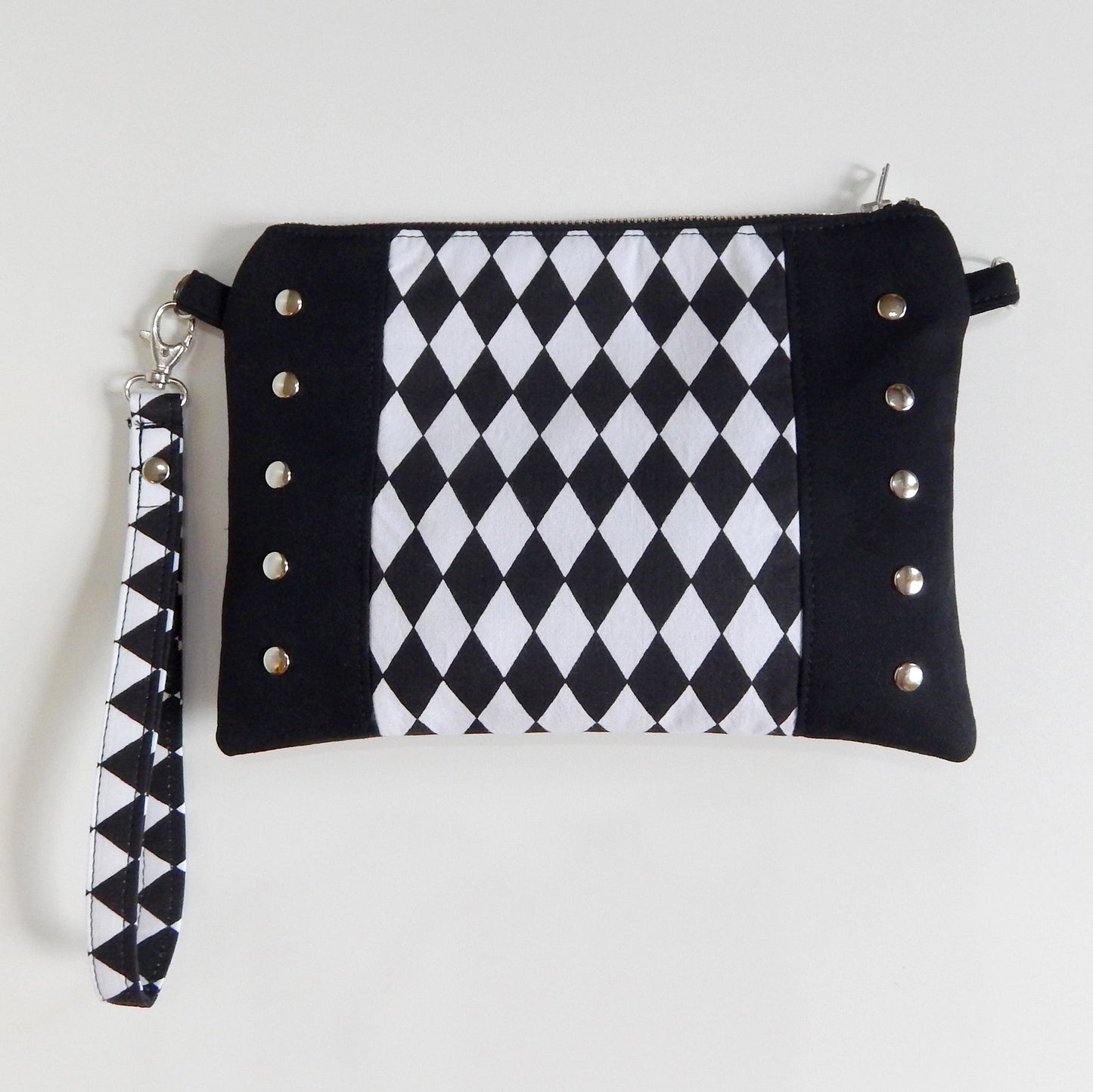 Rock Rhombus Crossbody