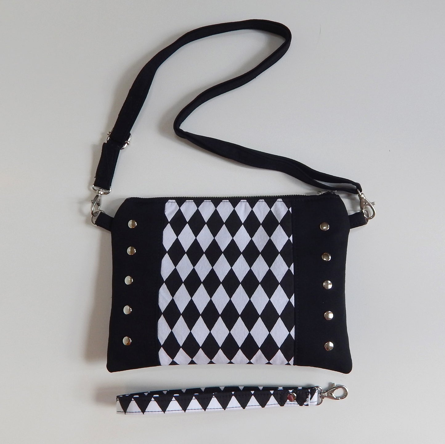 Rock Rhombus Crossbody