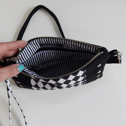 Rock Rhombus Crossbody